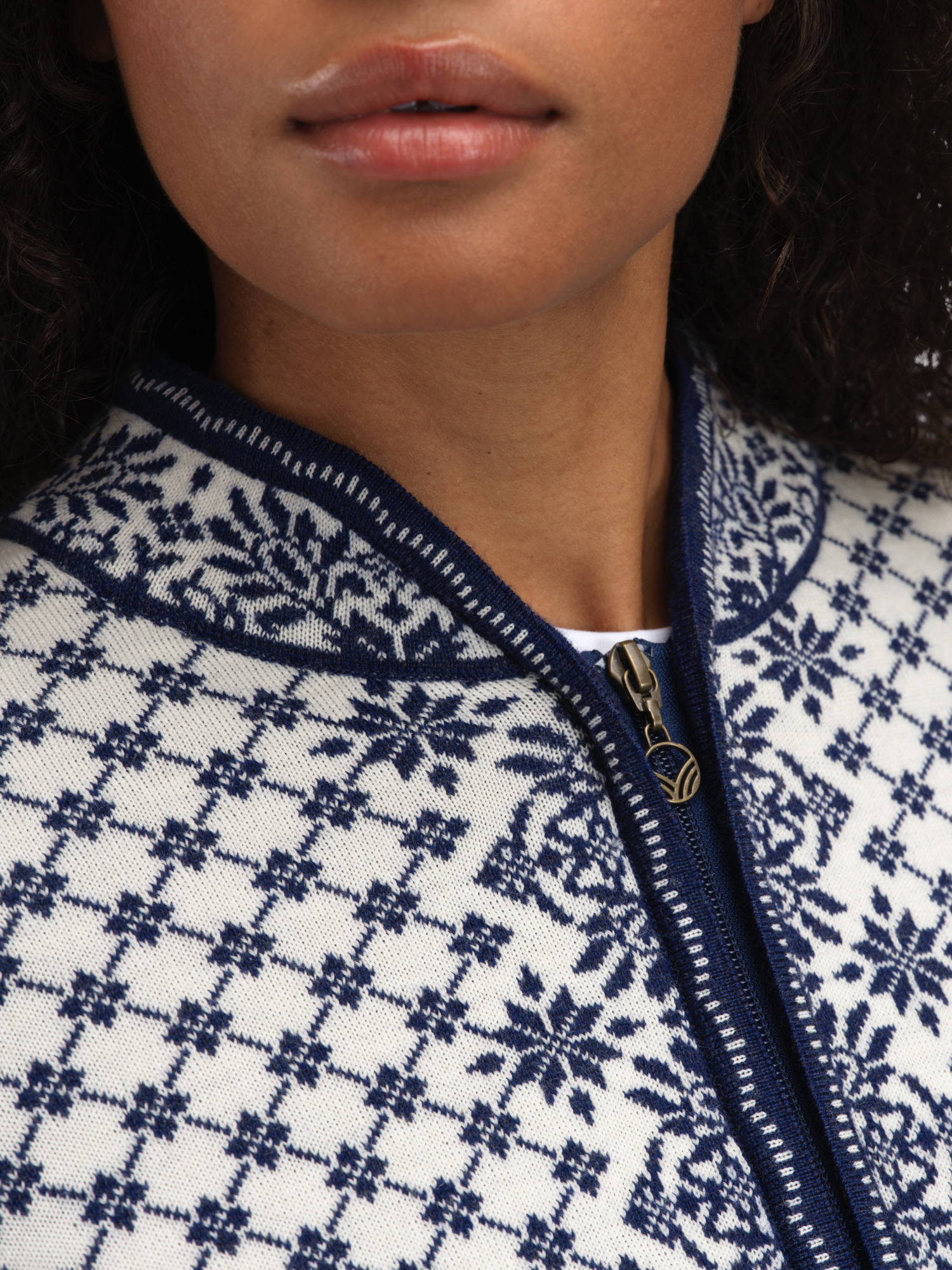 Solfrid Women’s Jacket - Merino Wool Offwhite Electricstorm Navy