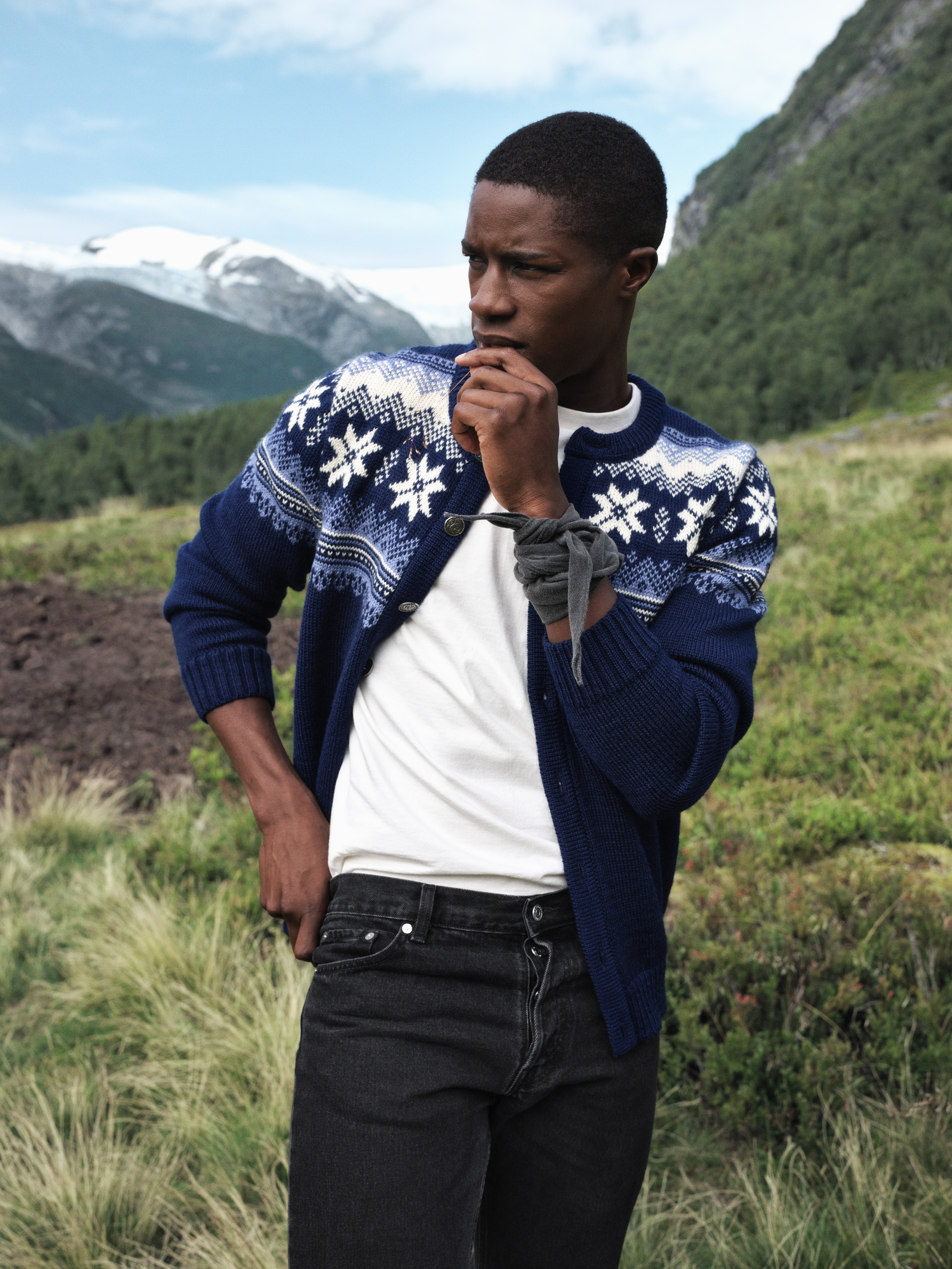 Veafjord Men's Jacket - Norwegian Wool Navy Blue Shadow Cream